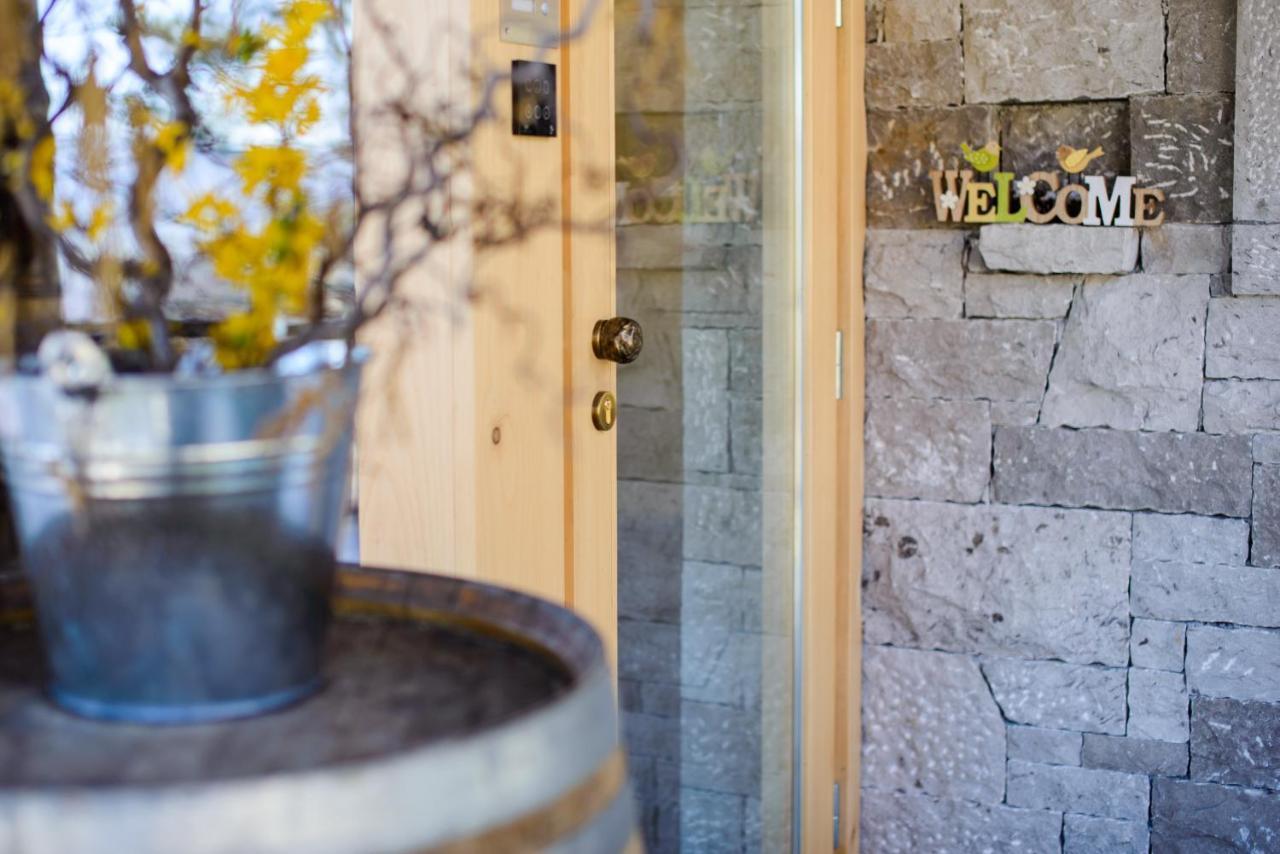 Theodosius Forest Village - Glamping In Vipava Valley Buitenkant foto